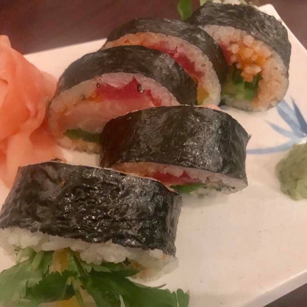 Chai's Asian Bistro - 5 Piece Summer Roll seriously great roll! - Asian Fusion Near Me - Chicago, Illinois