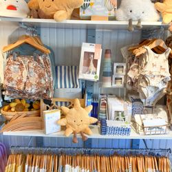 Daytrip Jr. - Shopping for a gift? We have unique gifts and greeting cards, and will even gift wrap it for you!