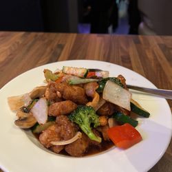 Dusit Restaurant - PAD BENJAPAN CHICKEN