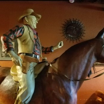 Oldwest Cafe - decor - Breakfast & Brunch Near Me - Bedford, Texas