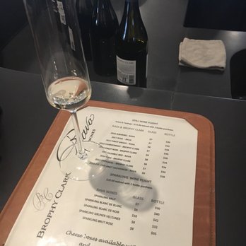 Rava Wines - Wine Tasting Room Near Me - Paso Robles, California Rava Wines - Wine Tasting Room Near Me - Paso Robles, California