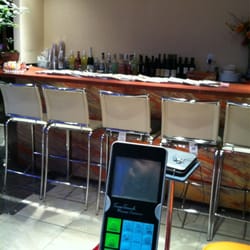 Luxury Nail Bar - Bar!