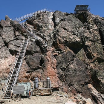 Sierra Buttes - The infamous stairs. - Hiking Near Me