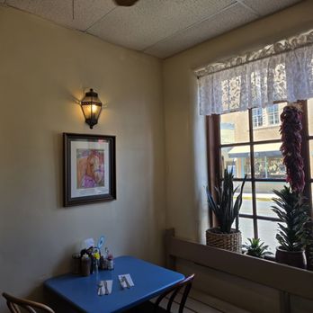 Tia Sophia's - Inviting NM decor - New Mexican Cuisine Near Me - Santa Fe, New Mexico Tia Sophia's - Inviting NM decor - New Mexican Cuisine Near Me - Santa Fe, New Mexico