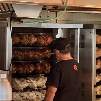 Marco Pollo - Restaurants Near Me - Kortezubi, BI
