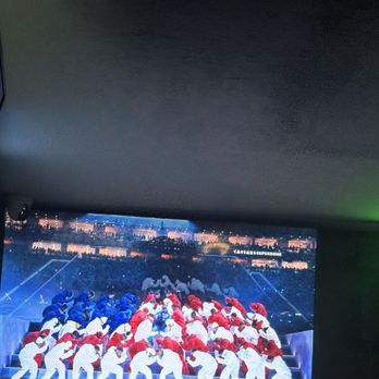 Sidelines Sportsbar & Grill - Super Bowl half time - Sports Bars Near Me - Salem, Massachusetts Sidelines Sportsbar & Grill - Super Bowl half time - Sports Bars Near Me - Salem, Massachusetts