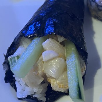 Sushi Alive - Scallop Delight Hand Roll - Sushi Bars Near Me - Tampa, Florida Sushi Alive - Scallop Delight Hand Roll - Sushi Bars Near Me - Tampa, Florida