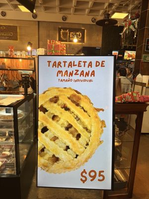 Mercado Barrio Antiguo by null