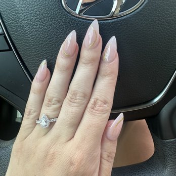 Tip Top Nails & Spa - Simple but elegant - Nail Salons Near Me - Venice, Florida Tip Top Nails & Spa - Simple but elegant - Nail Salons Near Me - Venice, Florida