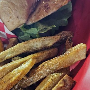 Isaack's Restaurant - American Near Me - Junction, Texas