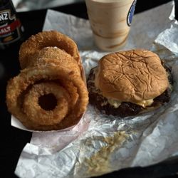 Smash Town Burgers - Single smash with onion rings and a biscotti shake