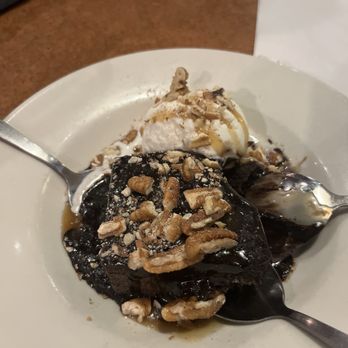 TGI Fridays Conway - Brownie obsession. - Burgers Near Me - Conway, Arkansas TGI Fridays Conway - Brownie obsession. - Burgers Near Me - Conway, Arkansas