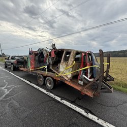 Lewis’s Hauling