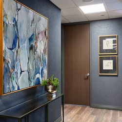 GARY P LAWTON MD / LAWTON PLASTIC SURGERY