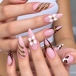 Benu Nails & Lashes