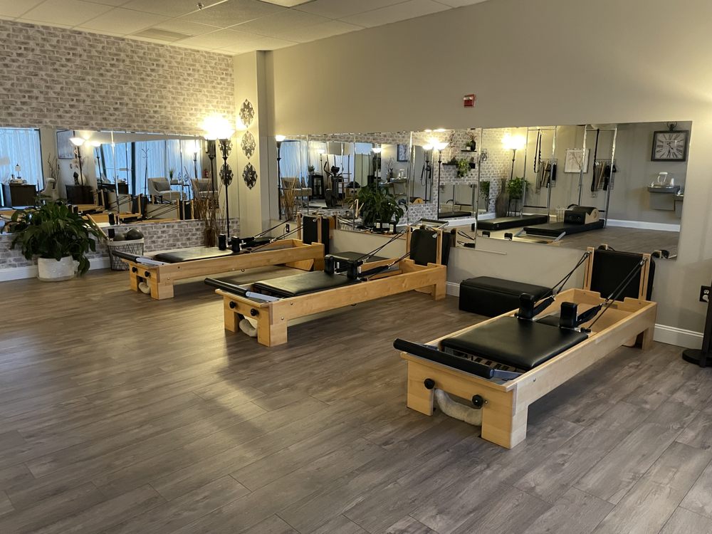 Pilates the Form Logo