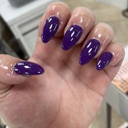 N & J Nails