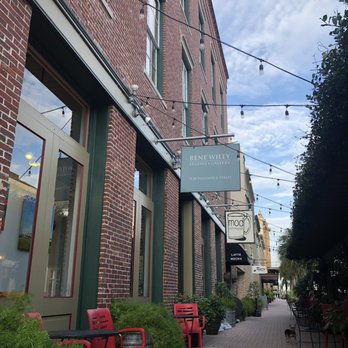 MOD Coffeehouse - Outdoor area - Coffee & Tea Near Me - Galveston, Texas MOD Coffeehouse - Outdoor area - Coffee & Tea Near Me - Galveston, Texas