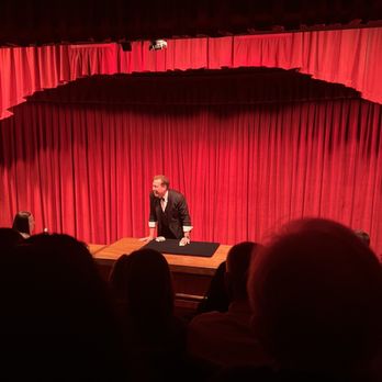 Warren & Annabelle's Magic - Theatre - Performing Arts Near Me - Lahaina, Hawaii