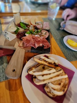 King's Landing Bistro by null