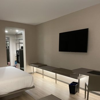 AC Hotel Miami Beach - Hotels Near Me - Miami Beach, Florida AC Hotel Miami Beach - Hotels Near Me - Miami Beach, Florida