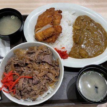 Tensuke Market - Beef bowl and chicken cutlet beef curry - International Grocery Near Me - Columbus, Ohio