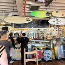 Olas De Carlos Surf Grill - Restaurant