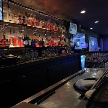 The Dive - Main bar - Bars Near Me - Walnut Creek, California The Dive - Main bar - Bars Near Me - Walnut Creek, California