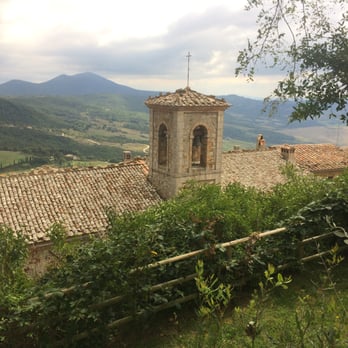 La Sovana - A nice lunch spot with an incredible view just a few kilometers away from La Sovana! (Monte Verde) - Agriturismi Near Me - Sarteano, SI