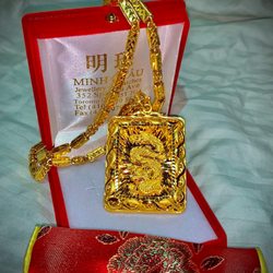 Minh Chau Jewellery & Watches