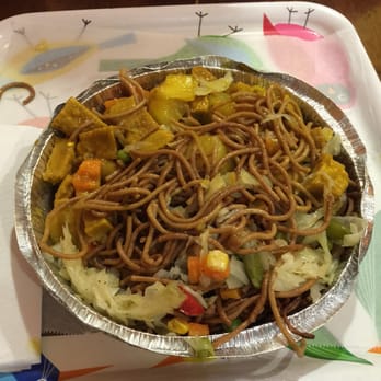 Natural Blend - Lo Mein with curried chicken. - Vegetarian Near Me - Brooklyn, New York Natural Blend - Lo Mein with curried chicken. - Vegetarian Near Me - Brooklyn, New York