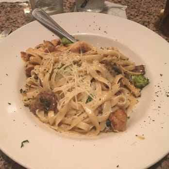 Sammy G's Tavern - Blackened chicken Alfredo - American Near Me - High Point, North Carolina Sammy G's Tavern - Blackened chicken Alfredo - American Near Me - High Point, North Carolina