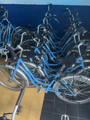 Born Bike Tours Barcelona - Enjoy Biking by null