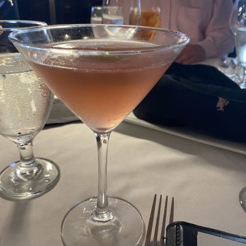 Scott's Downtown - Cosmopolitan - Seafood Near Me - Gainesville, Georgia