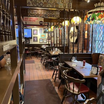 Cheers - American Near Me - Boston, Massachusetts