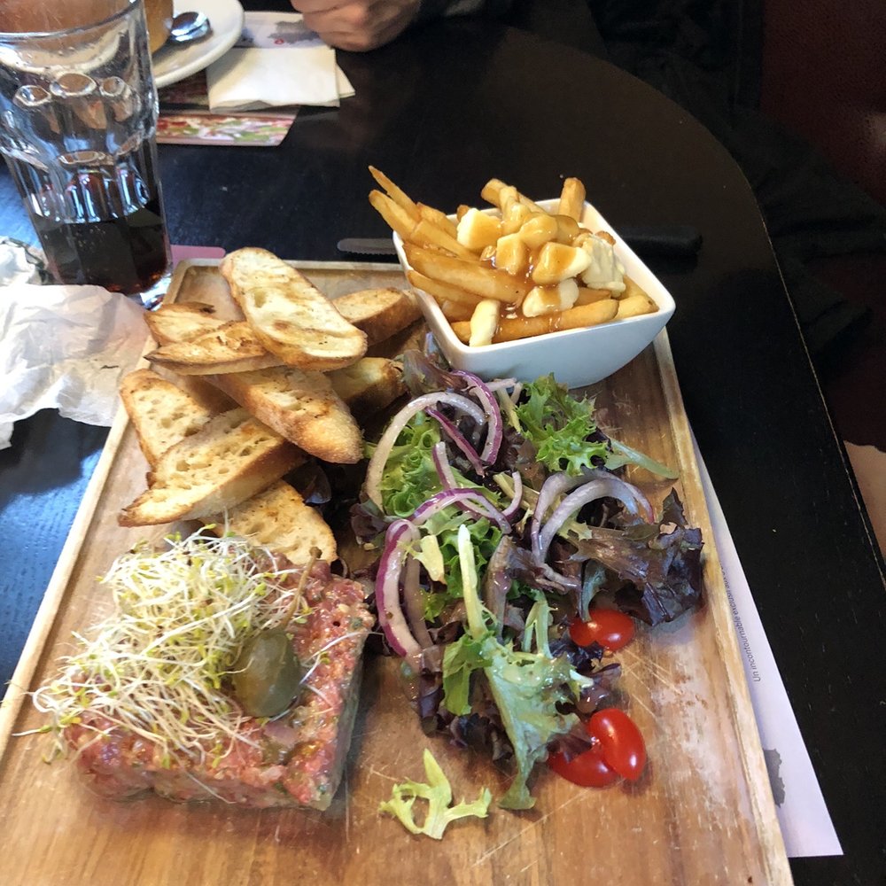 Les 3 Brasseurs - Tartare and side of poutine - Pubs Near Me - Quebec, Quebec