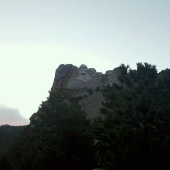 Mount Rushmore National Memorial - Landmarks & Historical Buildings Near Me - Keystone, South Dakota Mount Rushmore National Memorial - Landmarks & Historical Buildings Near Me - Keystone, South Dakota