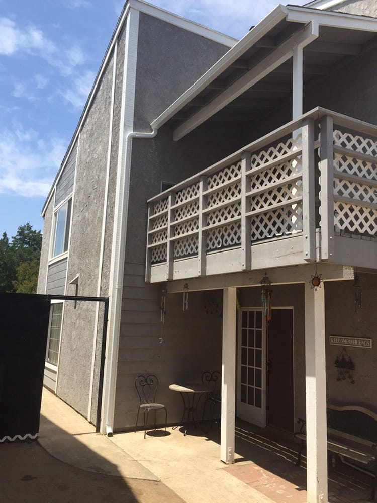 Slide of Tri-County Gutters