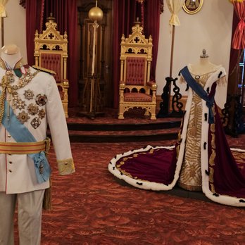 Iolani Palace - Museums Near Me - Honolulu, Hawaii
