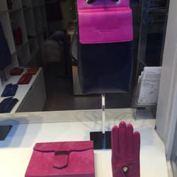 Hester van Eeghen - Local designer, very nice leather goods with  fantastic color combinations, this one is not to be missed when in Amsterdam.