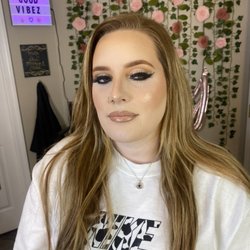 Brittany Hill Makeup Artist - Highlight, full glam, full glam makeup, makeup, New Year's Eve makeup, party makeup, rhinestones, ombré lip