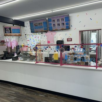 Browning's Country Ham - Super Sweet Ice Cream Shop - Delis Near Me - Dry Ridge, Kentucky