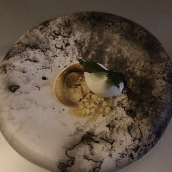 Alinea - New American Near Me - Chicago, Illinois