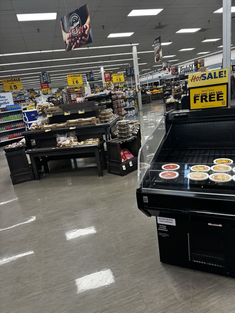 FOOD LION STORE Updated July 2024 206 N Fruitland Blvd, Fruitland