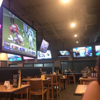 Buffalo Wild Wings - Chicken Wings Near Me - Tempe, Arizona