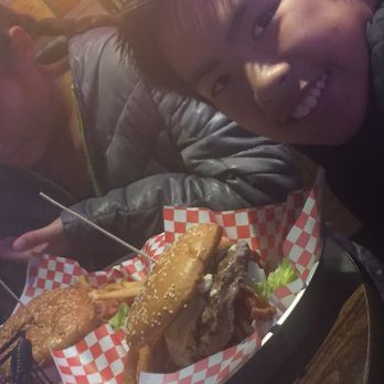 Murray's Saloon & Eatery - Like said stick to burgers - Karaoke Near Me - Big Bear Lake, California