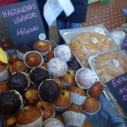Dia de Mercado - Yummm, I like muffins