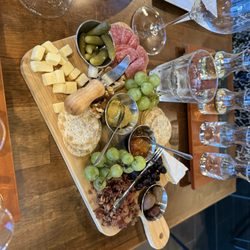 Le Bon VIn - Charcuterie board for two
