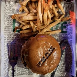 Pan Con Bistec Meal Box Shredded Beef, lettuce, tomato, potato sticks, grilled onions, ketchup, mayo. Pressed on Challah bun. Amazing! Pan Con Bistec Meal Box Shredded Beef, lettuce, tomato, potato sticks, grilled onions, ketchup, mayo. Pressed on Challah bun. Amazing!