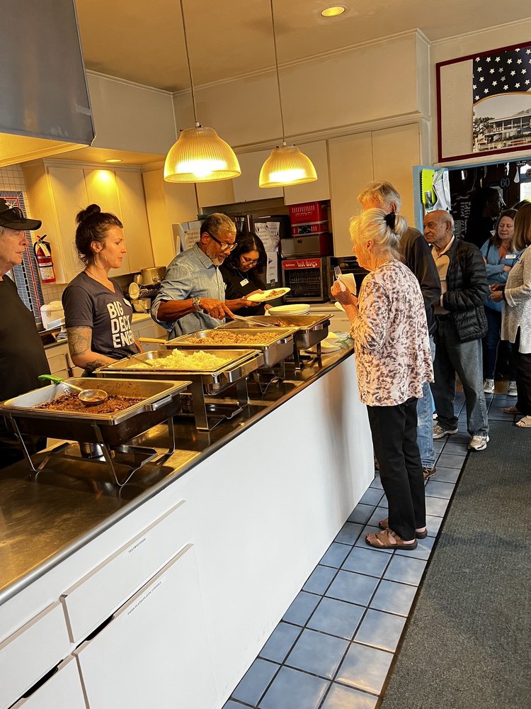 PACIFIC MARINERS YACHT CLUB Updated October 2024 43 Photos & 18